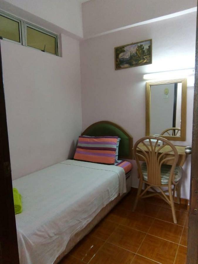 Glory 3 Seaview Getaway Apartment